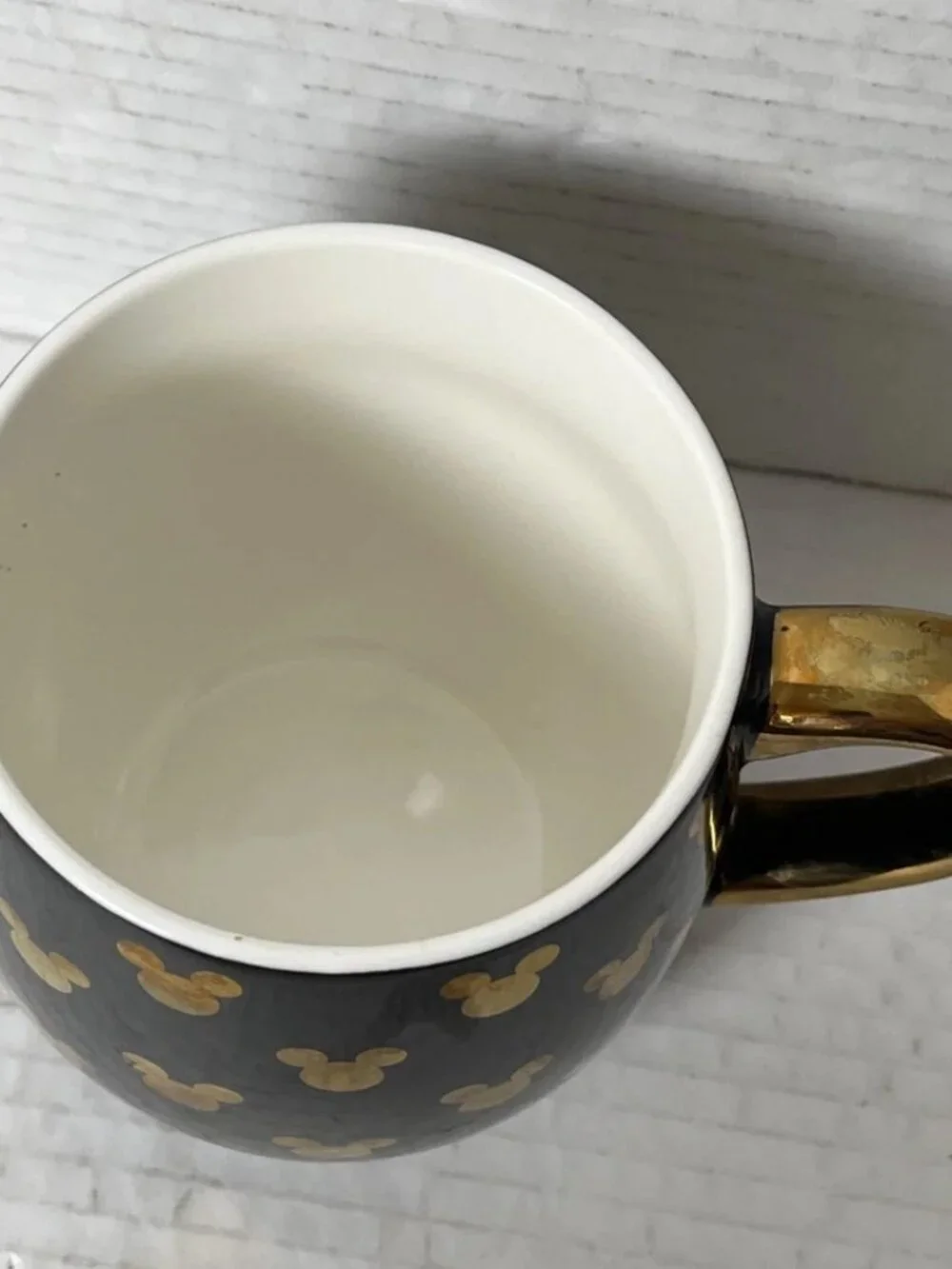 Disney MICKEY MOUSE MUG Black Gold Porcelain Coffee Cup Metallic Handle 16oz